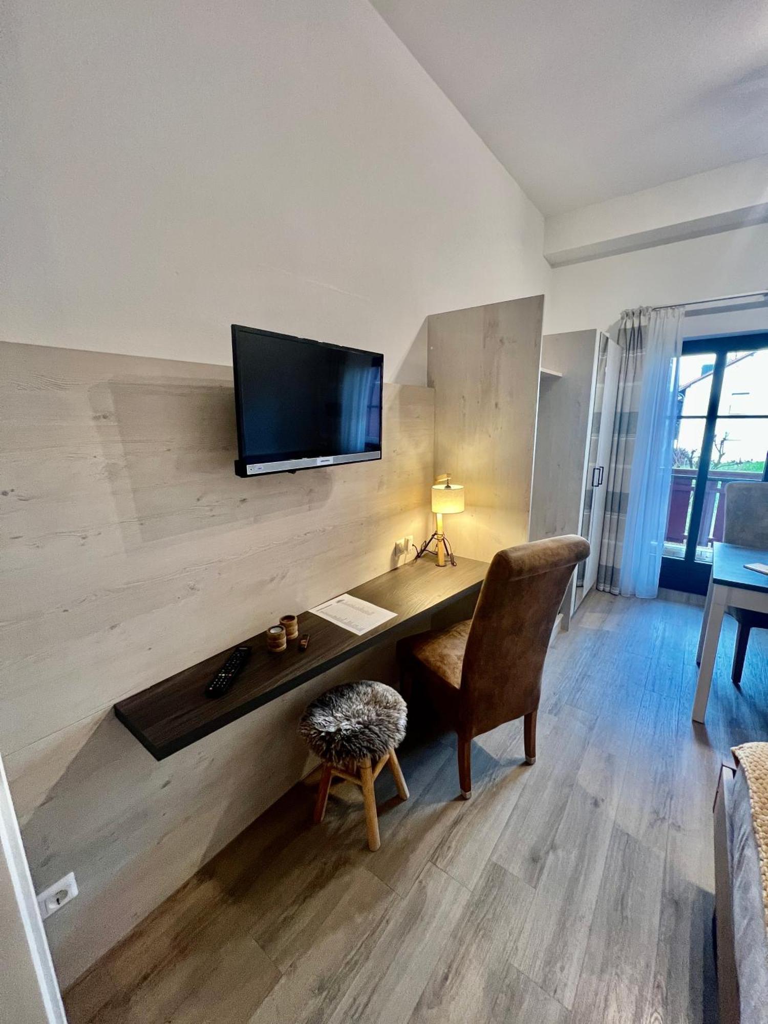 Wunderschoenes Apartment Mit Bademantelgang Zur Wohlfuehltherme Bad Griesbach  Buitenkant foto